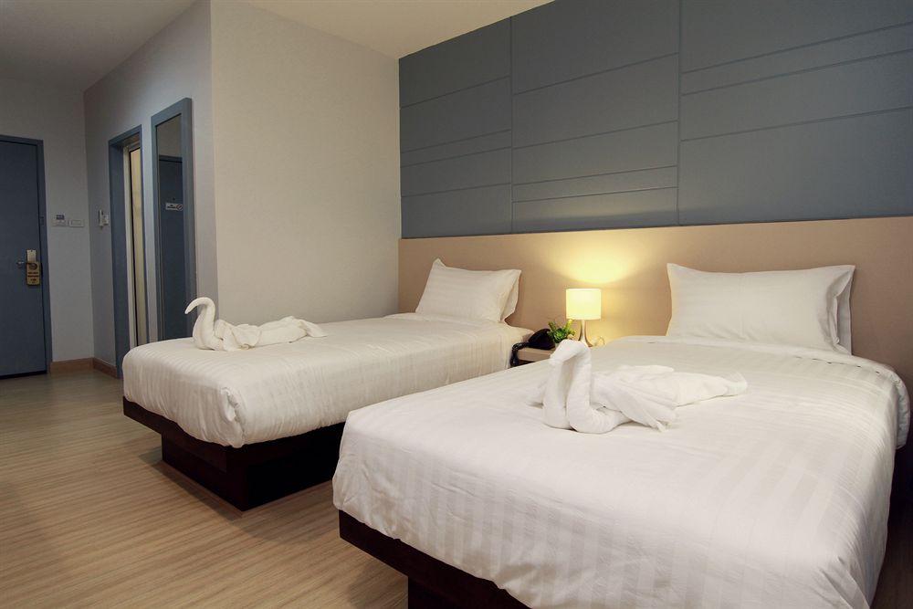 P21 Chiangmai Hotel Чиангмай Екстериор снимка
