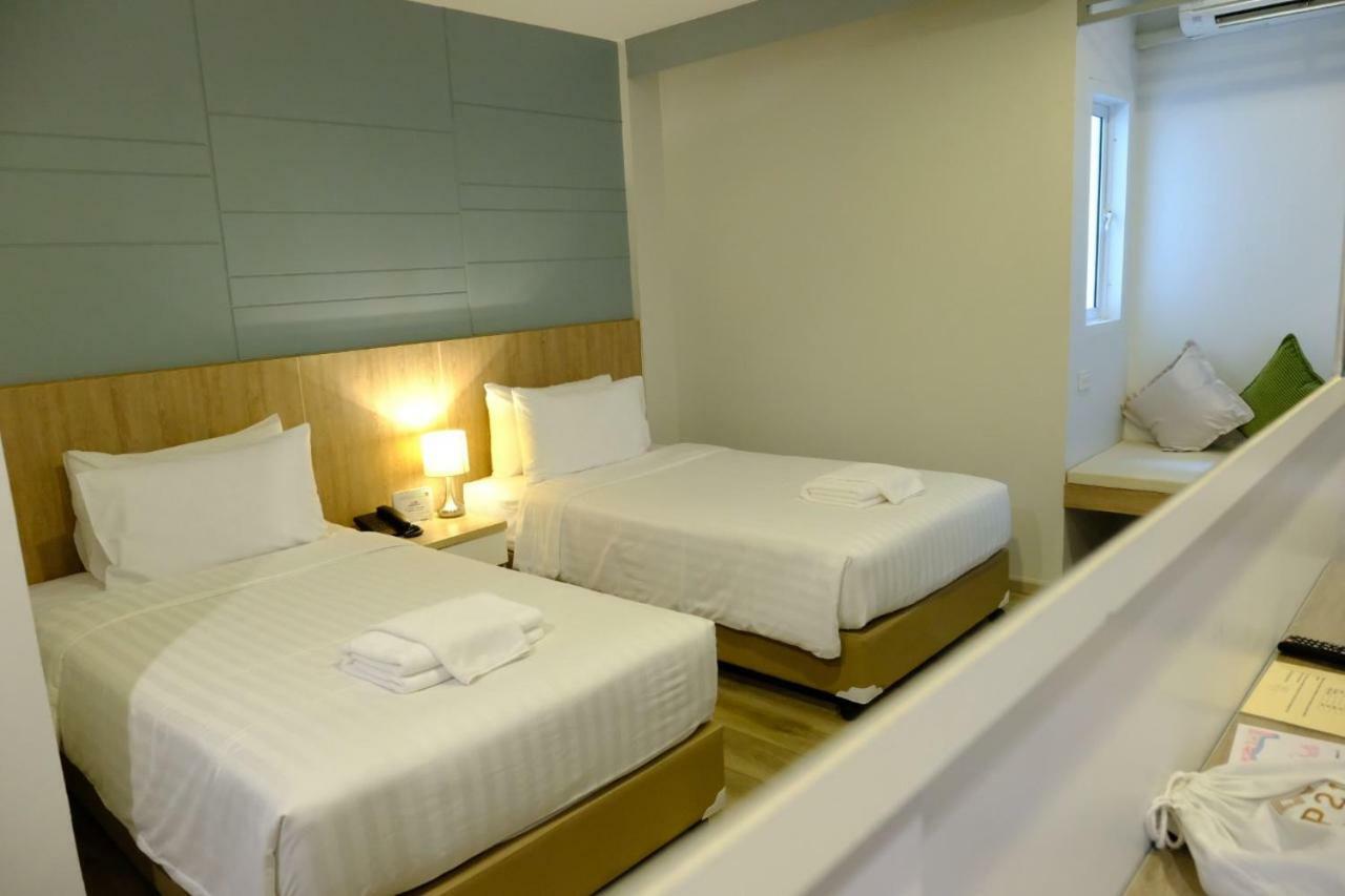 P21 Chiangmai Hotel Чиангмай Екстериор снимка