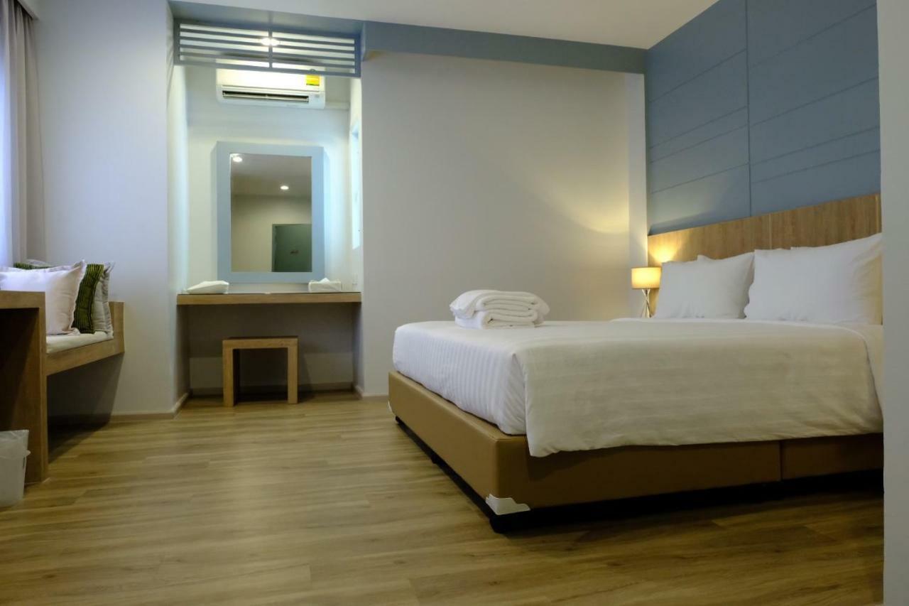 P21 Chiangmai Hotel Чиангмай Екстериор снимка
